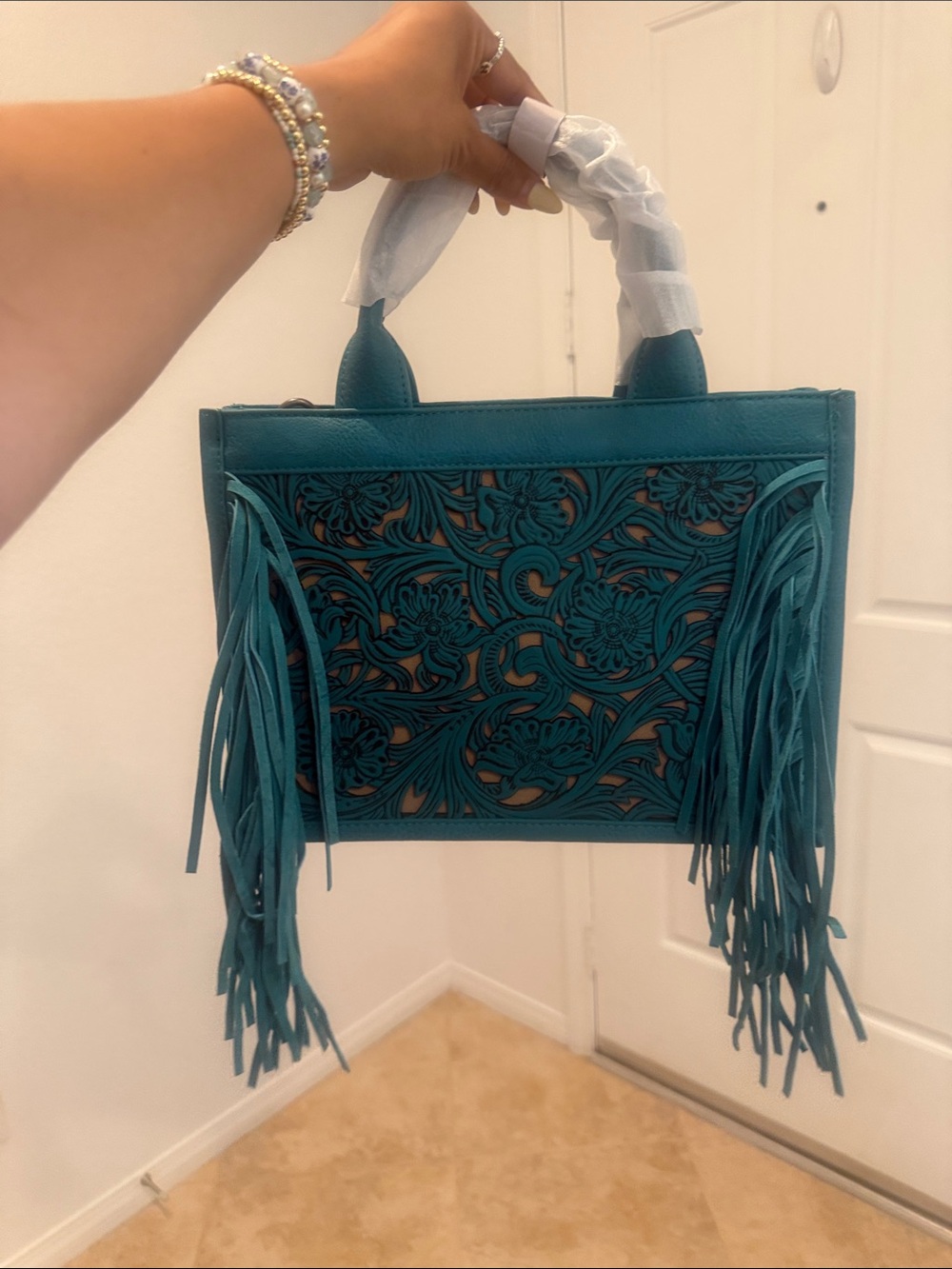 Trinity Ranch Tooled Fringe Concealed Carry Crossbody - Picture 3 of 4